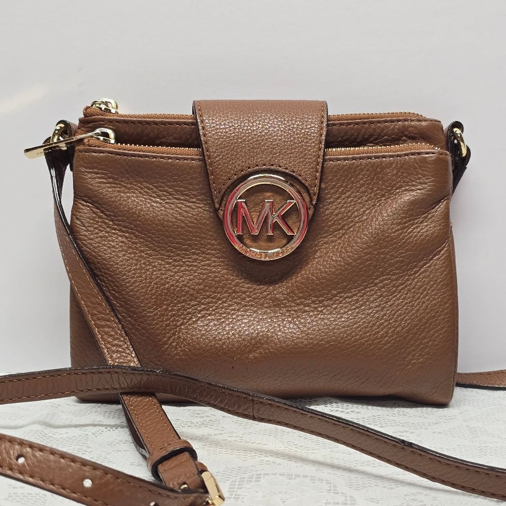 Michael Kors Fulton Brown Genuine Leather Crossbody Bag Purse Boho Casual